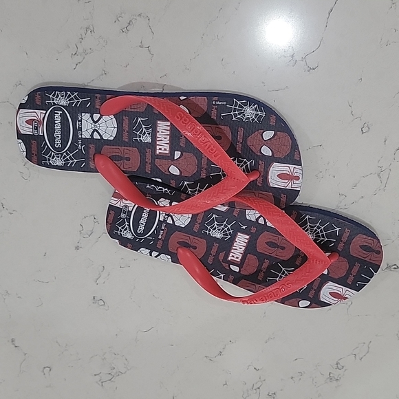 Havaianas spider men size 7 red - Picture 4 of 9